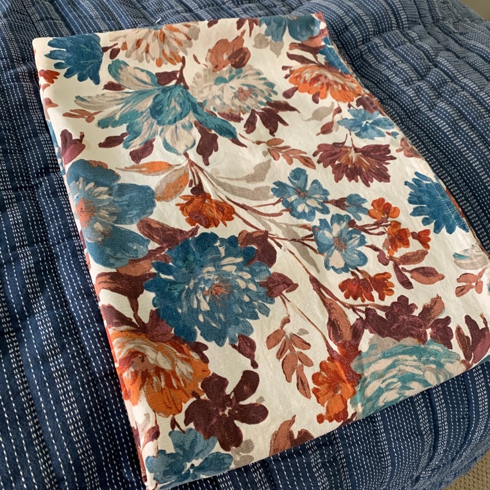 100% cotton table cloth 69”x60”